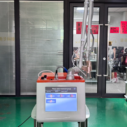60W Fractional CO2 Laser Skin Resurfacing Machine Acne Scar Removal Treatment Vaginal Tightening Equipment Portable Salon Use
